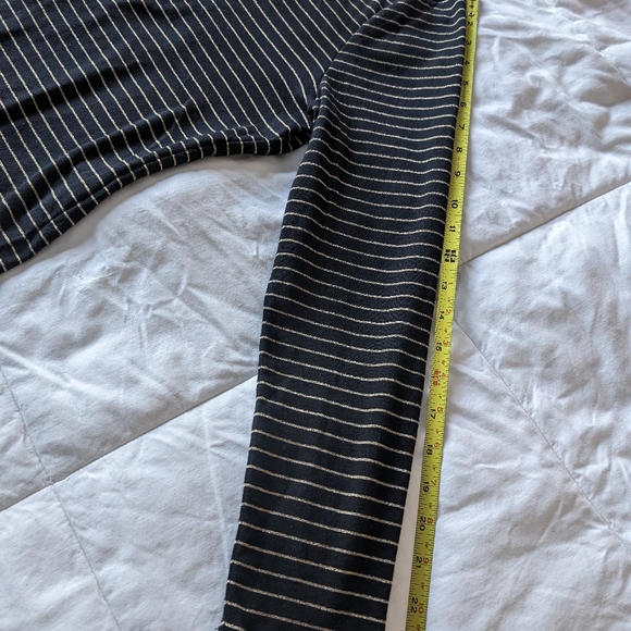 Lauren L/S Black Tee gold stripes - Picture 6 of 13